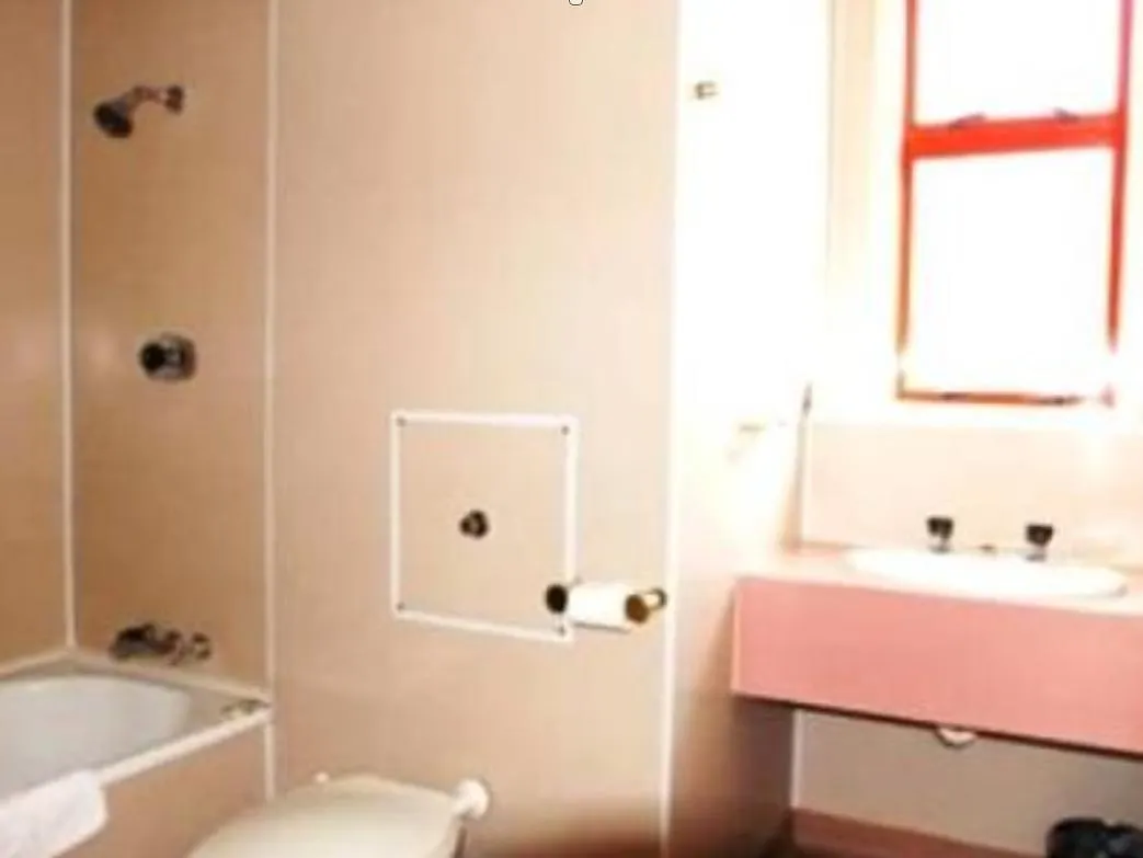 Harbour City Motor Inn Wellington 3*,